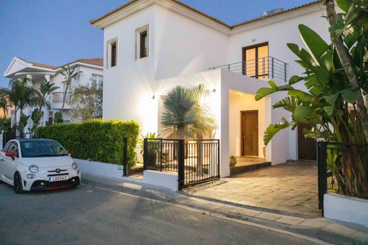 Villa Balinese Ayia Napa Exterior foto